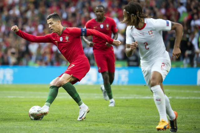 詹姆斯连续三场三双破纪录 湖人力克灰熊3连胜